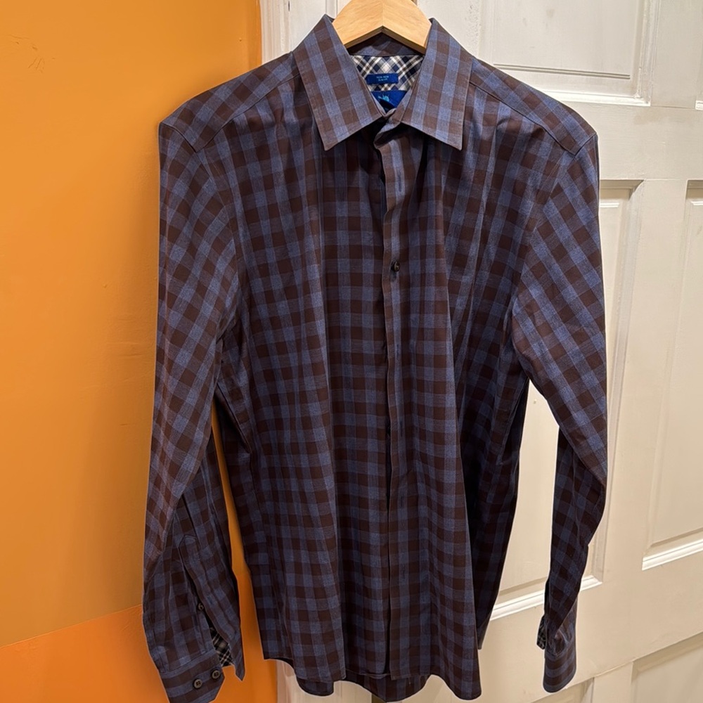 Robert Graham Blue and Brown Casual Button Down Shirt